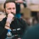 Daniel Negreany vakavana pokeripöydässä