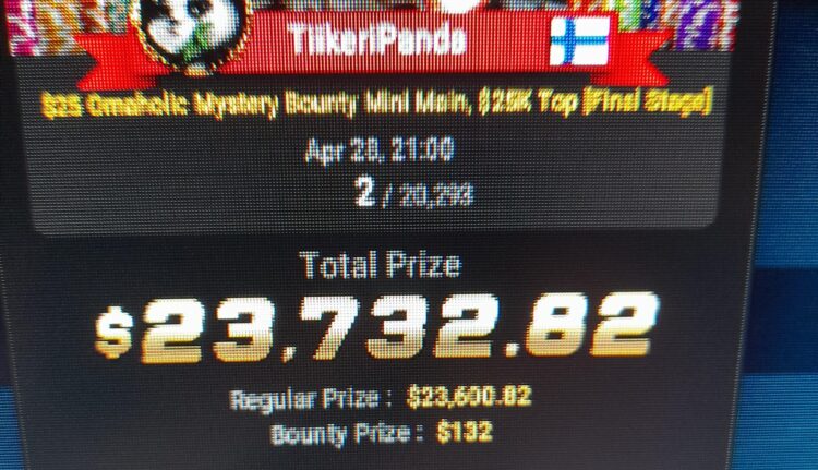 Kuvassa nettipokeri.comin blogittajan Paklun GGPokerilla voittaman nettiturnauksen voittokuva. Paklun nimimerkki onTiikeriPanda