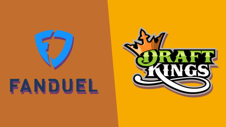 Kuvassa esitellään kahden suuren amerikkalaisen urheiluvedonlyöntiyhtiön, FanDuelin ja DraftKingsin, logot rinnakkain, mikä korostaa niiden välistä kilpailuasetelmaa. Kuva on jaettu kahteen värilohkoon. Vasemmalla on FanDuelin moderni ja pelkistetty sininen kilpilogo ruskealla taustalla. Oikealla puolella on DraftKingsin koristeellisempi logo, jossa on näyttävä kruunu ja perinteinen tekstityyli kirkkaankeltaisella pohjalla. Visuaalinen esitystapa tuo selkeästi esiin kahden markkinajohtajan erilaiset brändi-identiteetit.