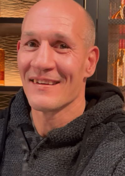 Amin Asikainen on tuttu näky hymyilevänä pokeripöydissä