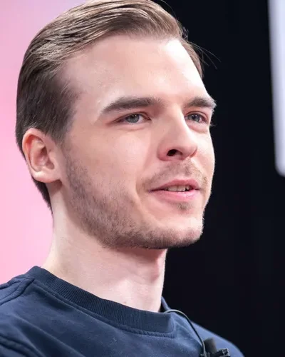 Pauli "fiilismies" Äyräs on noussut Suomen kovatuloisimpien nuorten joukkoon