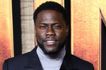 Kevin Hart poseeraa punaisella matolla