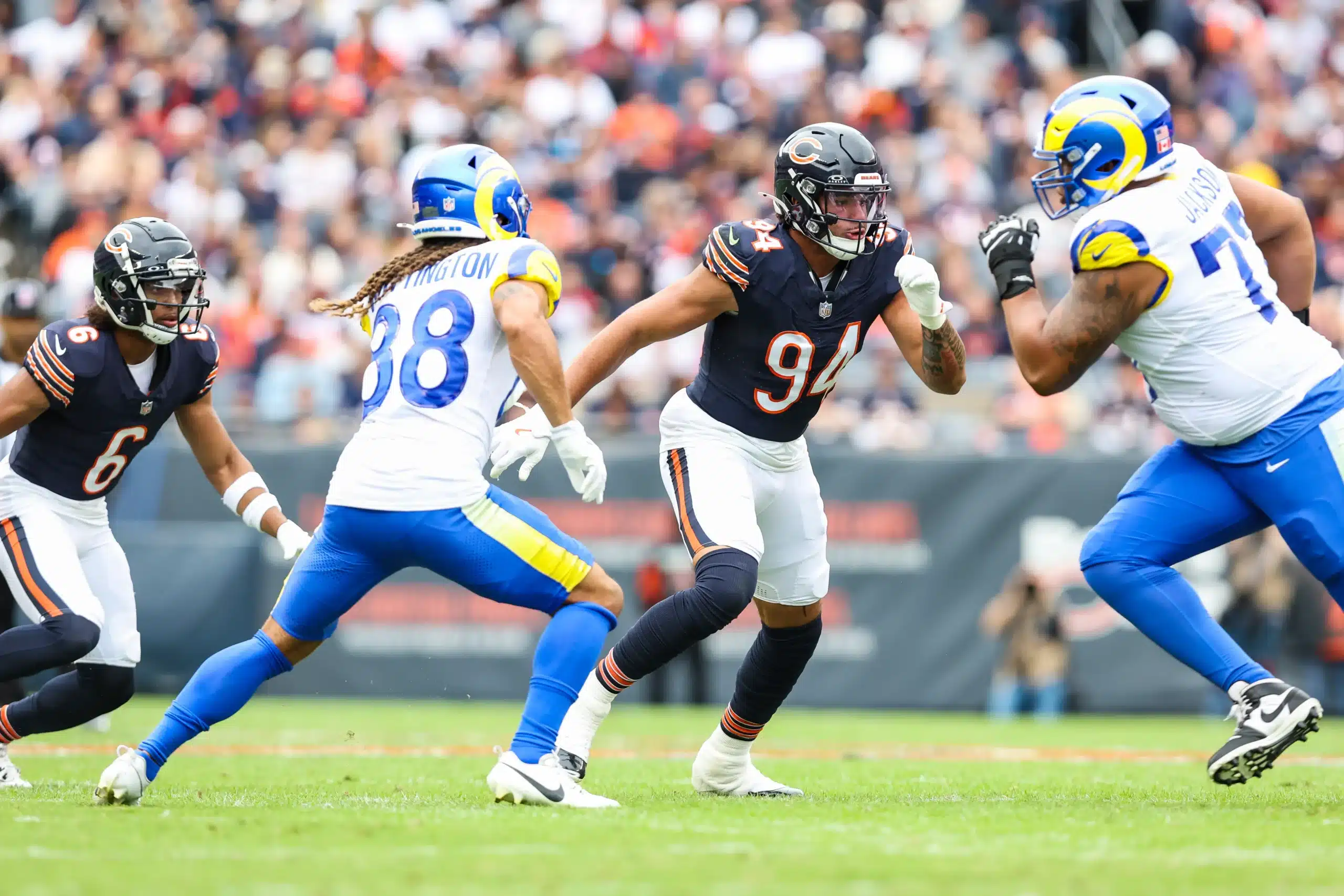 Los Angeles Rams kohtaa Chicago Bearsin jäätävän kylmässä Chicagossa