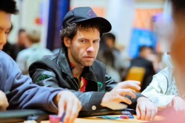 Dan Cates ei ole pokerimaailmassa mikään tavallinen hahmo. “Jungleman” tunnetaan paitsi huipputason osaamisestaan, myös värikkäästä persoonastaan ja erikoisista tempauksistaan.