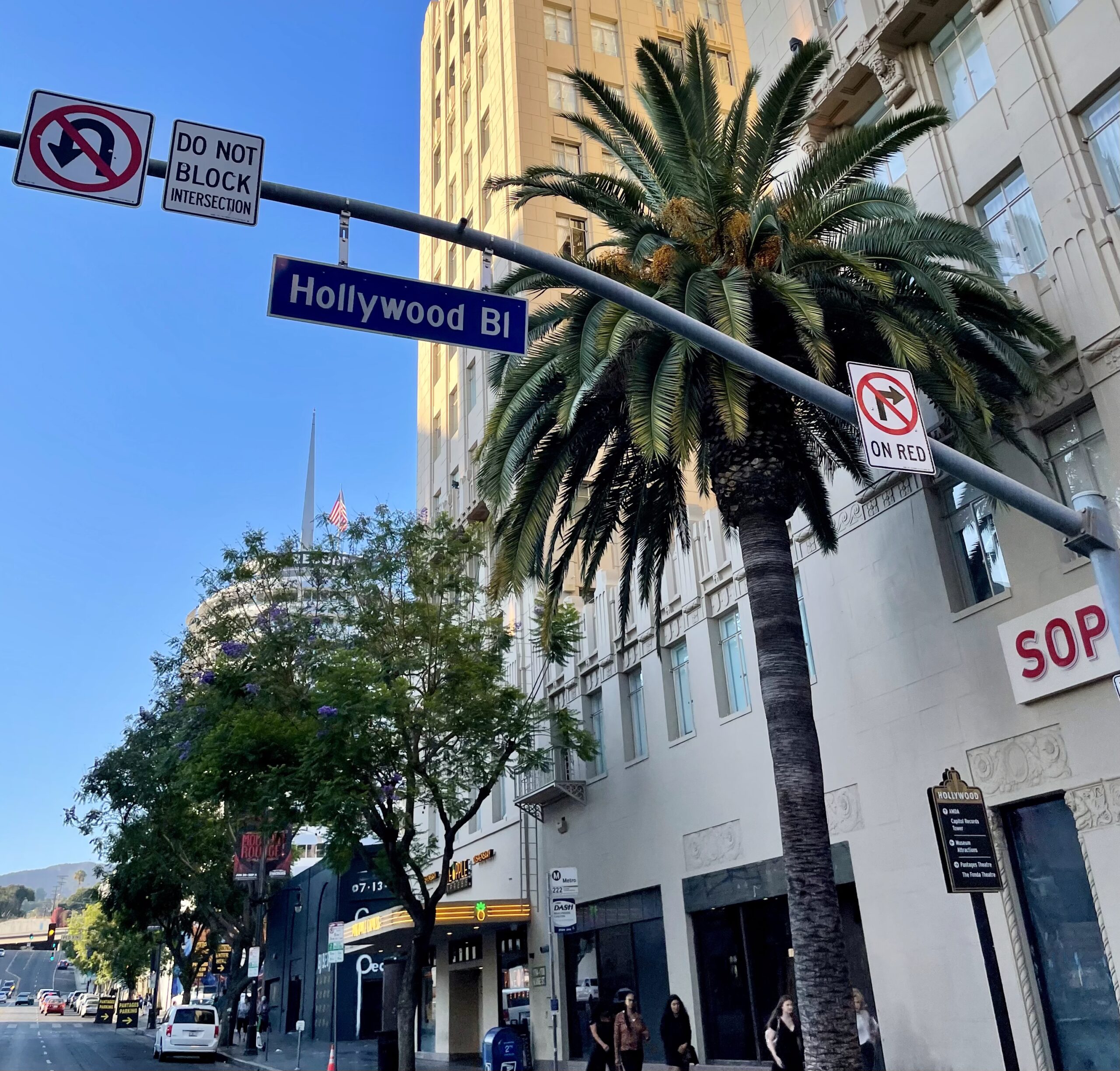 Los Angeles Hollywood Boulevardin kyltti