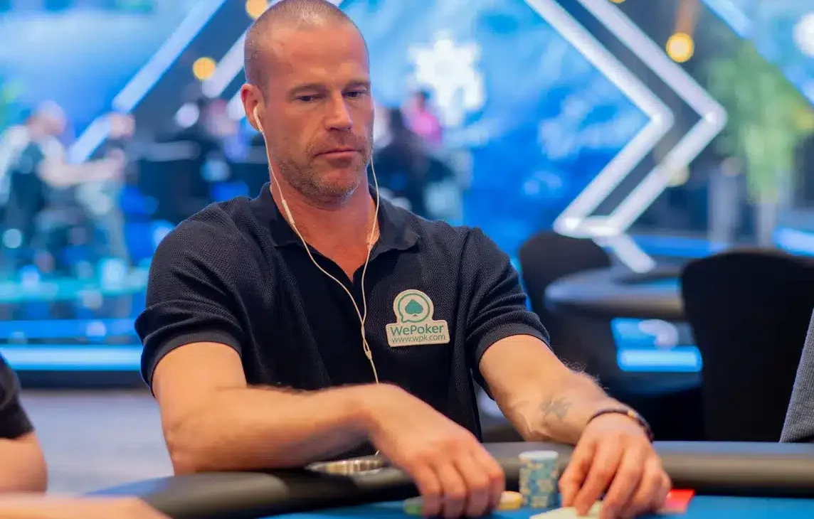Suomalainen pokeritähti Patrik Antonius