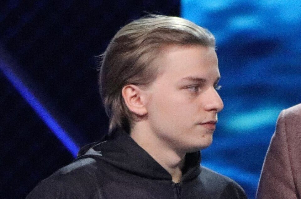 CS-tähti Aleksi "AleksiB" Virolainen vakavana