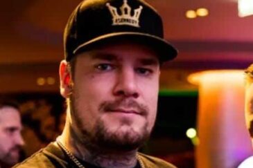 Striimaaja Henri "Huneasd" Hyttinen lippis päässään